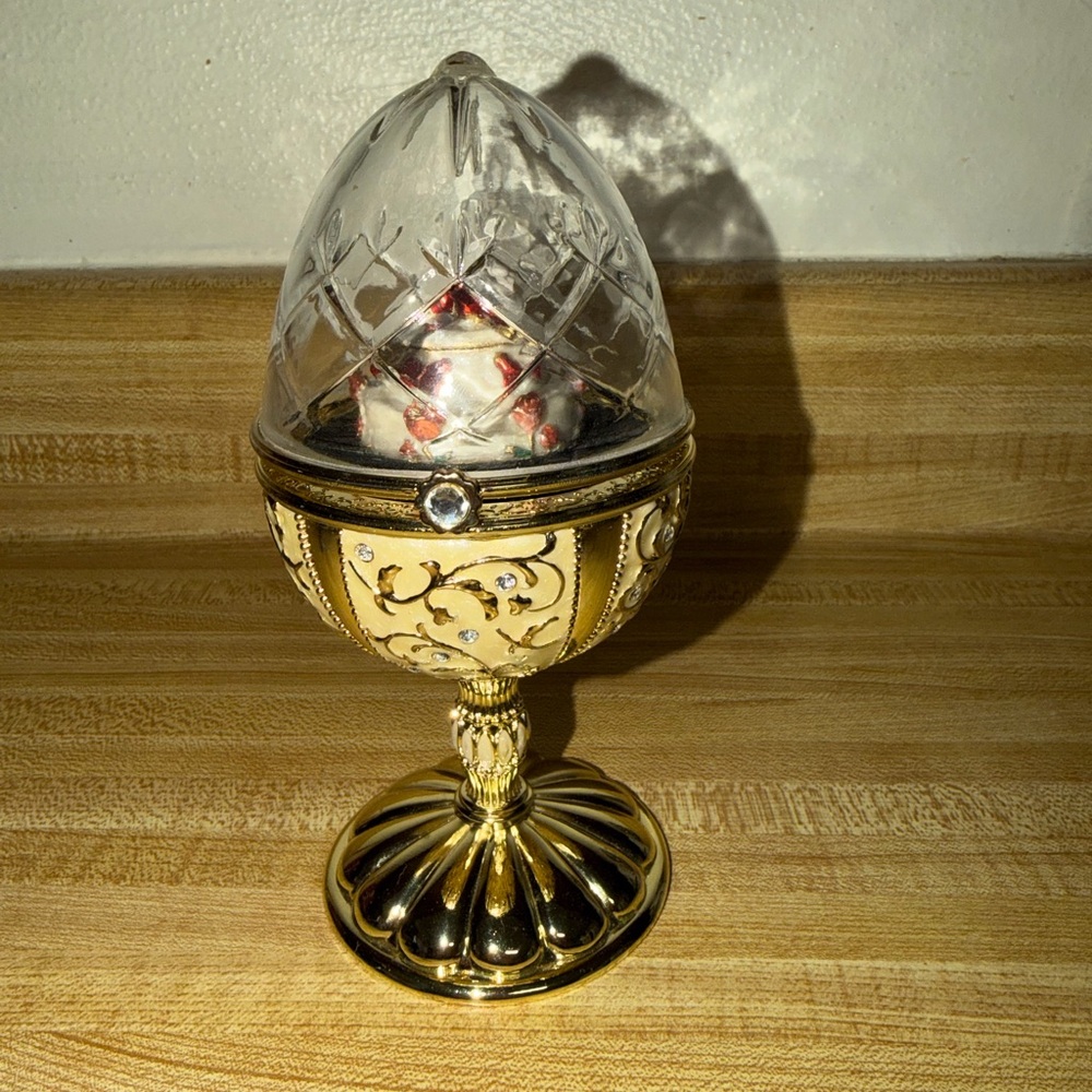 Elegant Gold Crystal Egg ring holder music box home decor proposal engagement